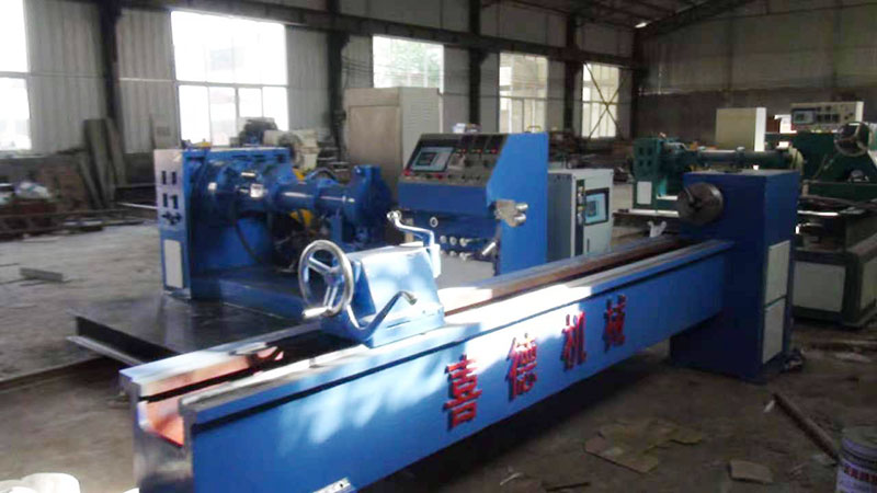 輥式成型機